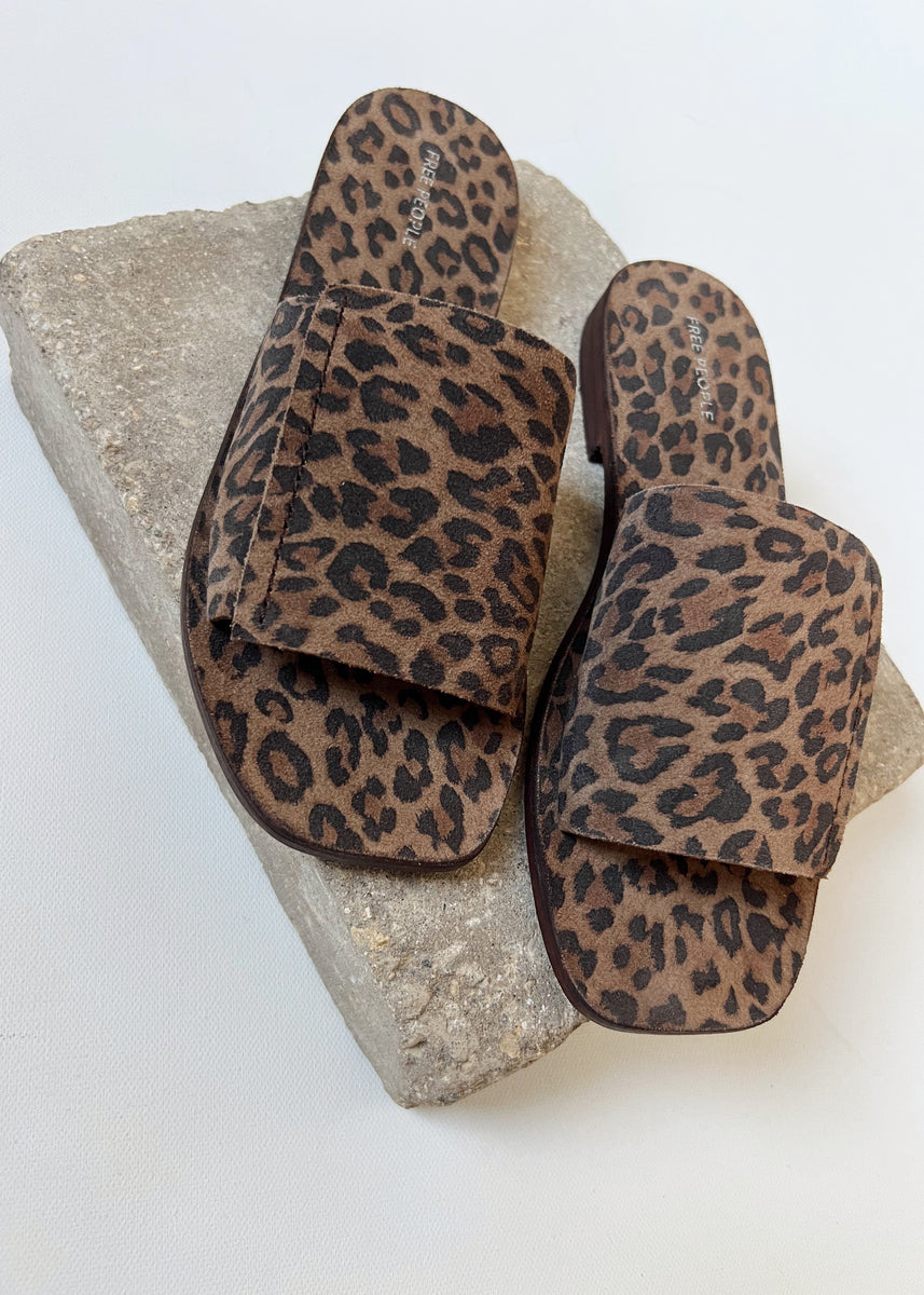 Free Women's Verona Slides – Leather-Lined Flat Sandals, Easy Slip-On Casual Wear