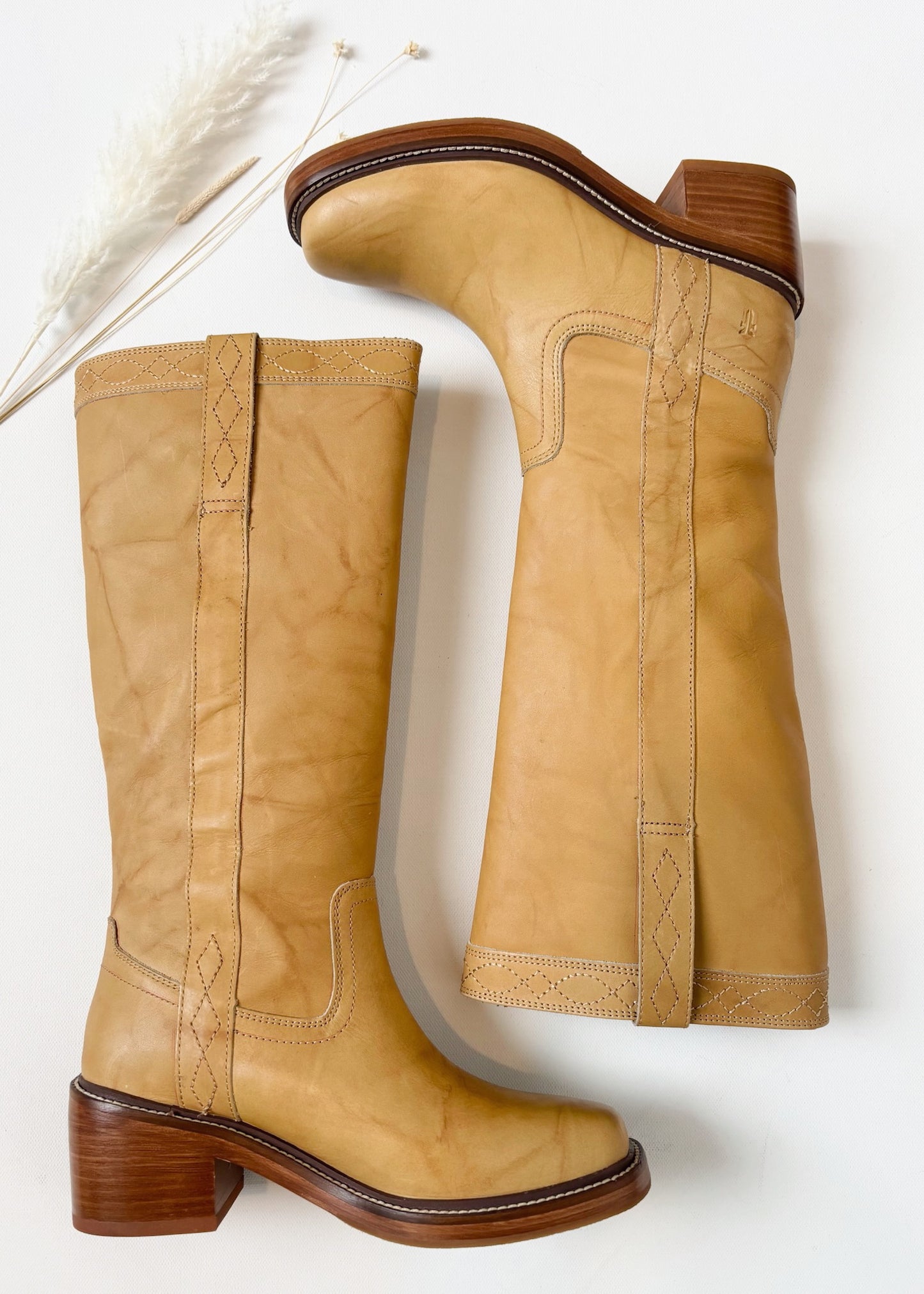 Frye Kate Pull On Boot