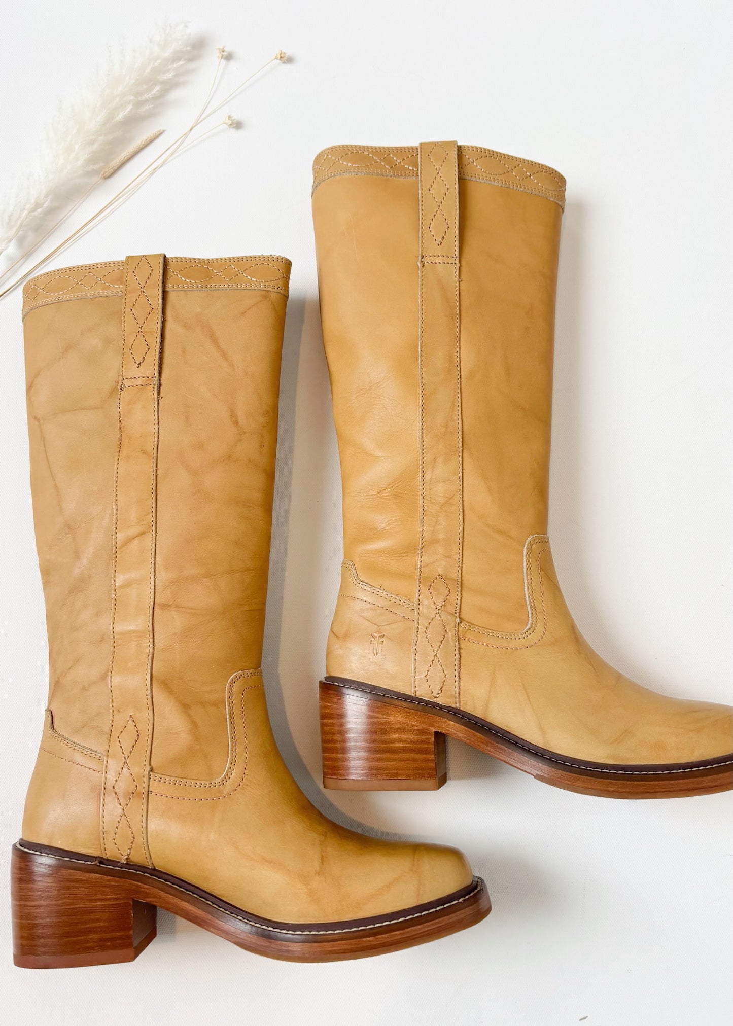 Frye Kate Pull On Boot