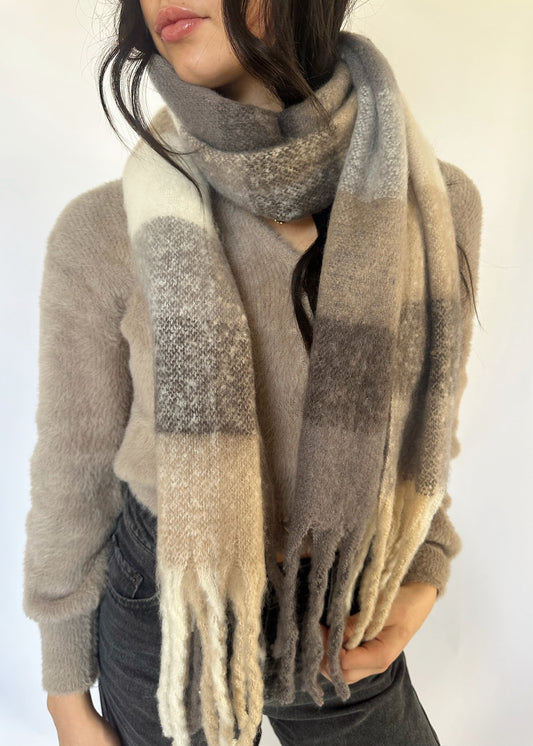 Z Supply Plaid I Met You Scarf - WARM WHITE