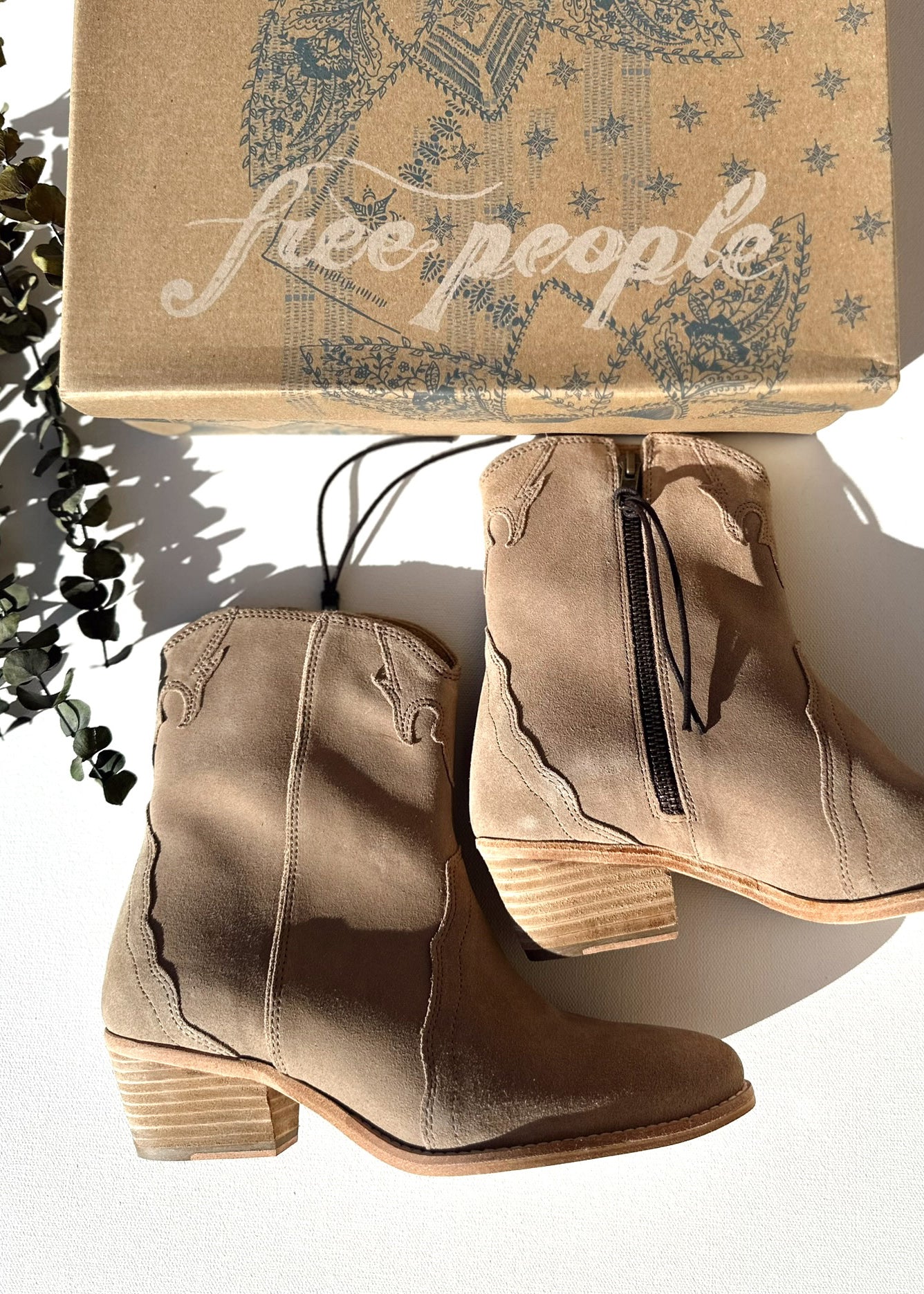Free People New Frontier Western Boot - OYSTER SUEDE