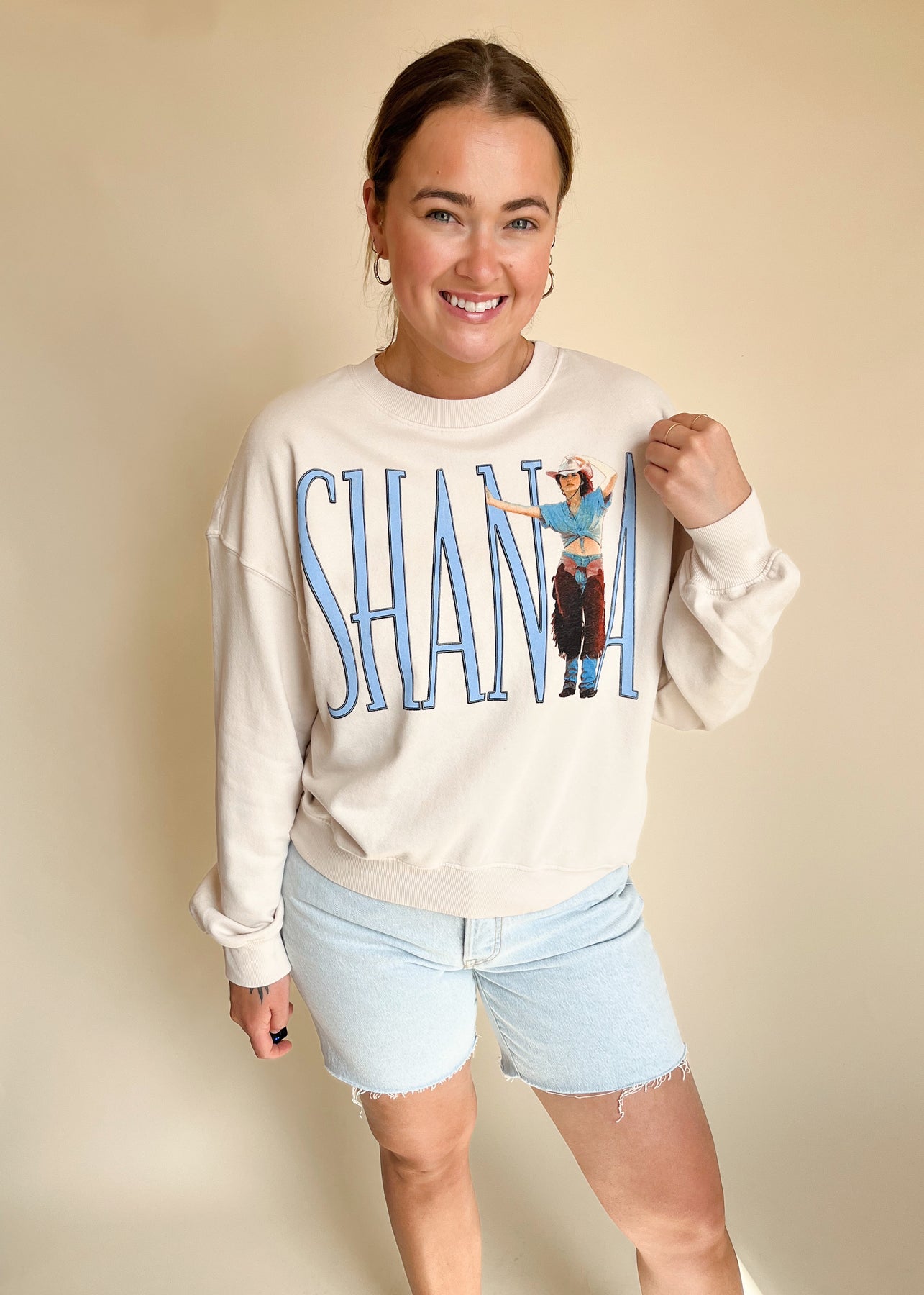 daydreamer shania sweatshirt