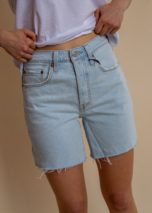 Levi's 501 Mid Thigh Shorts - LONG SHORT STORY