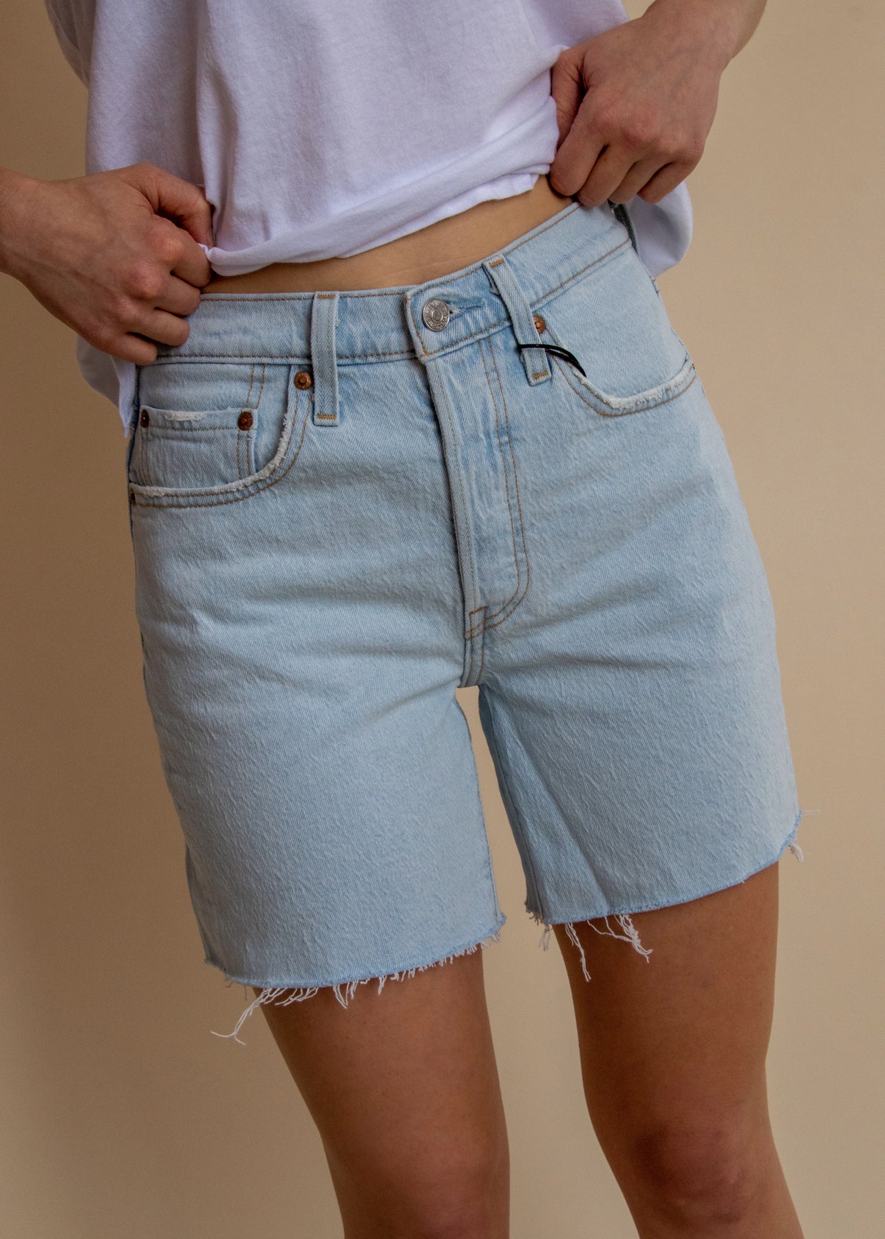 Levi's 501 Mid Thigh Shorts - LONG SHORT STORY – Thr3e Clothing