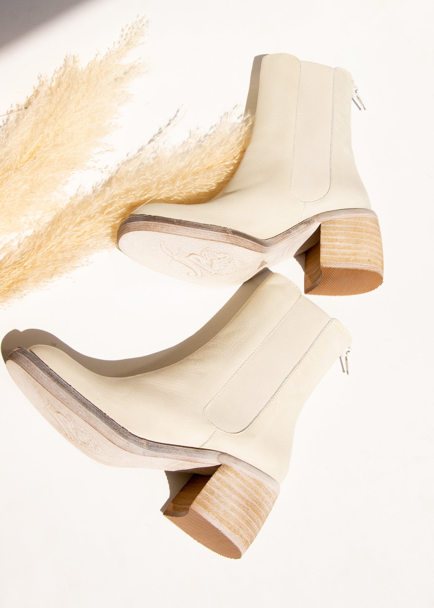 Free People Essential Chelsea Boot - WHITE